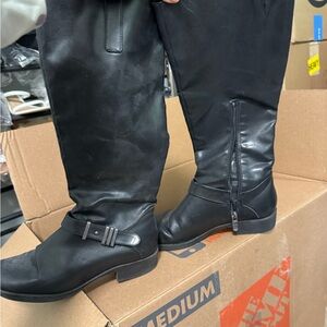 Black Knee-High Leather Boots size 7.5